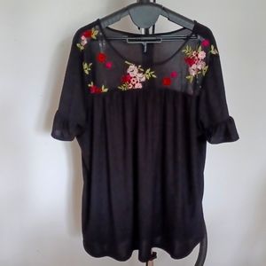 🎉HP Kristin Nicole Embroidered Top - 3X - EUC